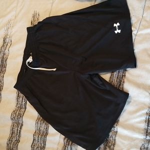 Like New Under Armour athletic shorts